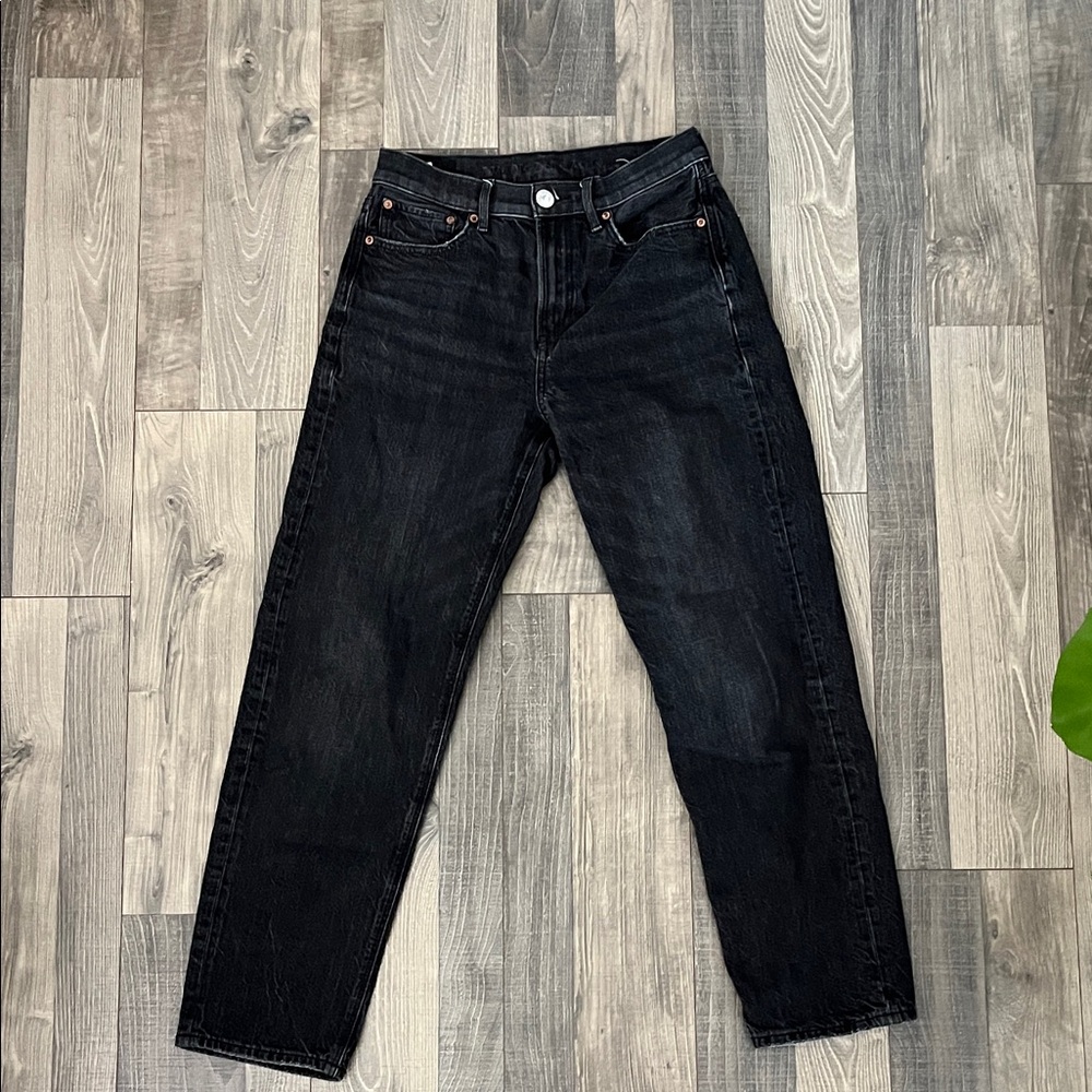 American Eagle Outfitters 90s Boyfriend Jeans